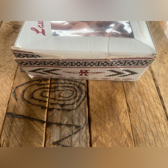 🍁147-You Are a Gift ❤️ Laurentian Chief Moccasins & Tye Die Onsie - Picture 8 of 12